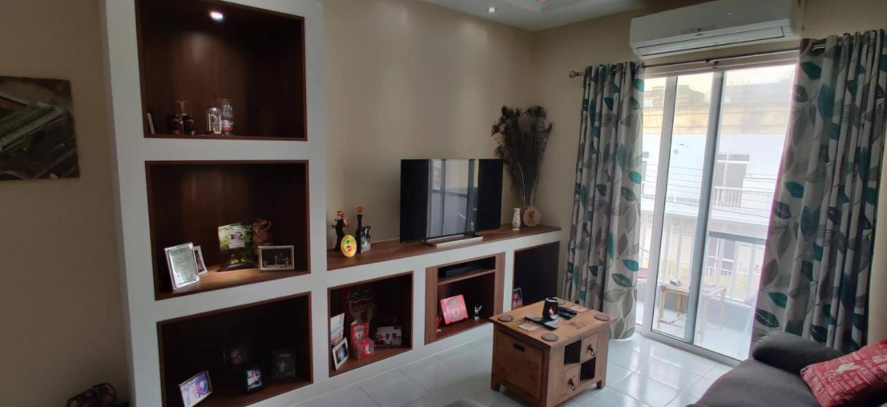 Very Bright Well Kept Apartment Marsaskala Exterior photo